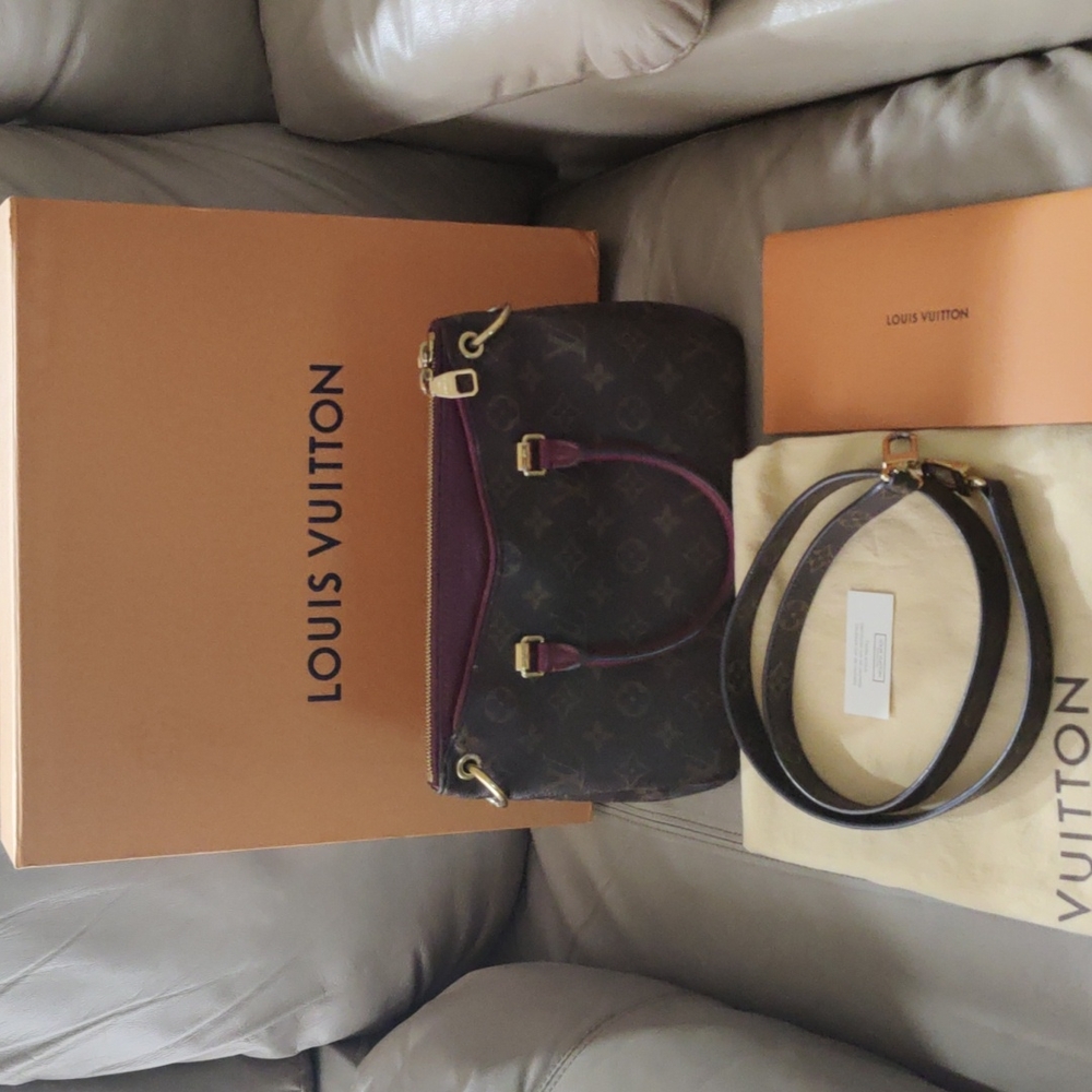 Authentic Louis Vuitton Pallas BB